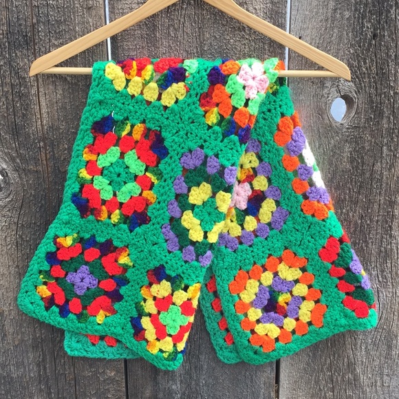 VTG Hand Knit Granny Square Accent Blanket - Picture 3 of 8